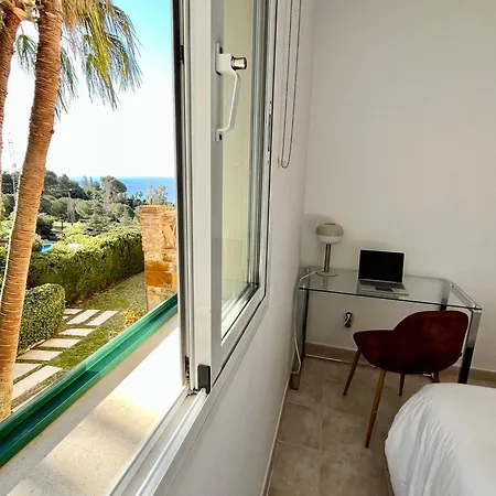 Alanzana Vista Al Mar Y Piscina Reserva Del Higueron Malaga Apartment *