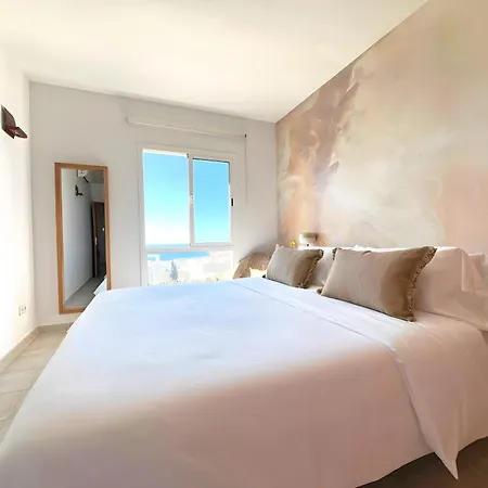 Alanzana Vista Al Mar Y Piscina Reserva Del Higueron Malaga Benalmadena
