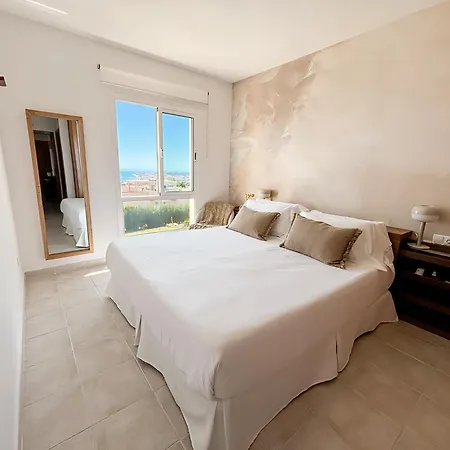 아파트 Alanzana Vista Al Mar Y Piscina Reserva Del Higueron Malaga 베날마데나코스타